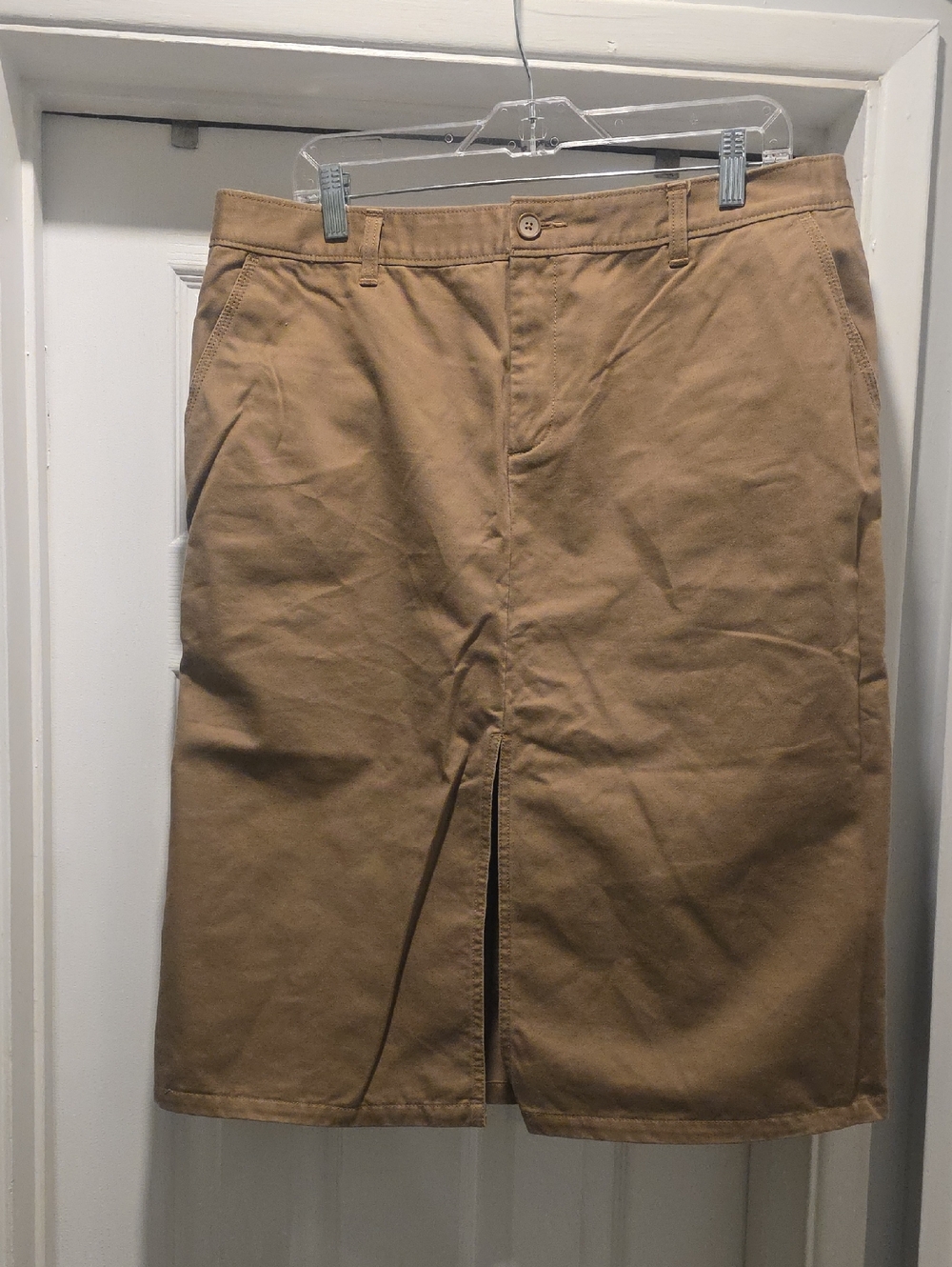 GAP Khaki Skirt in Olive-Tan